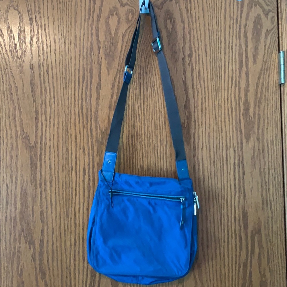 Hobo int’l travel bag/purse 8”x10” great shape!